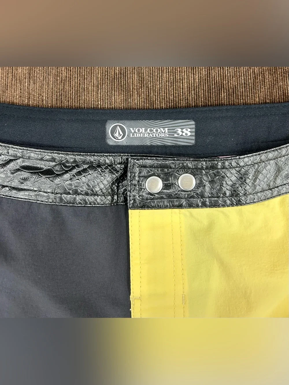 Volcom Men's Colorblock Surf shorts - Black, Yellow & Teal